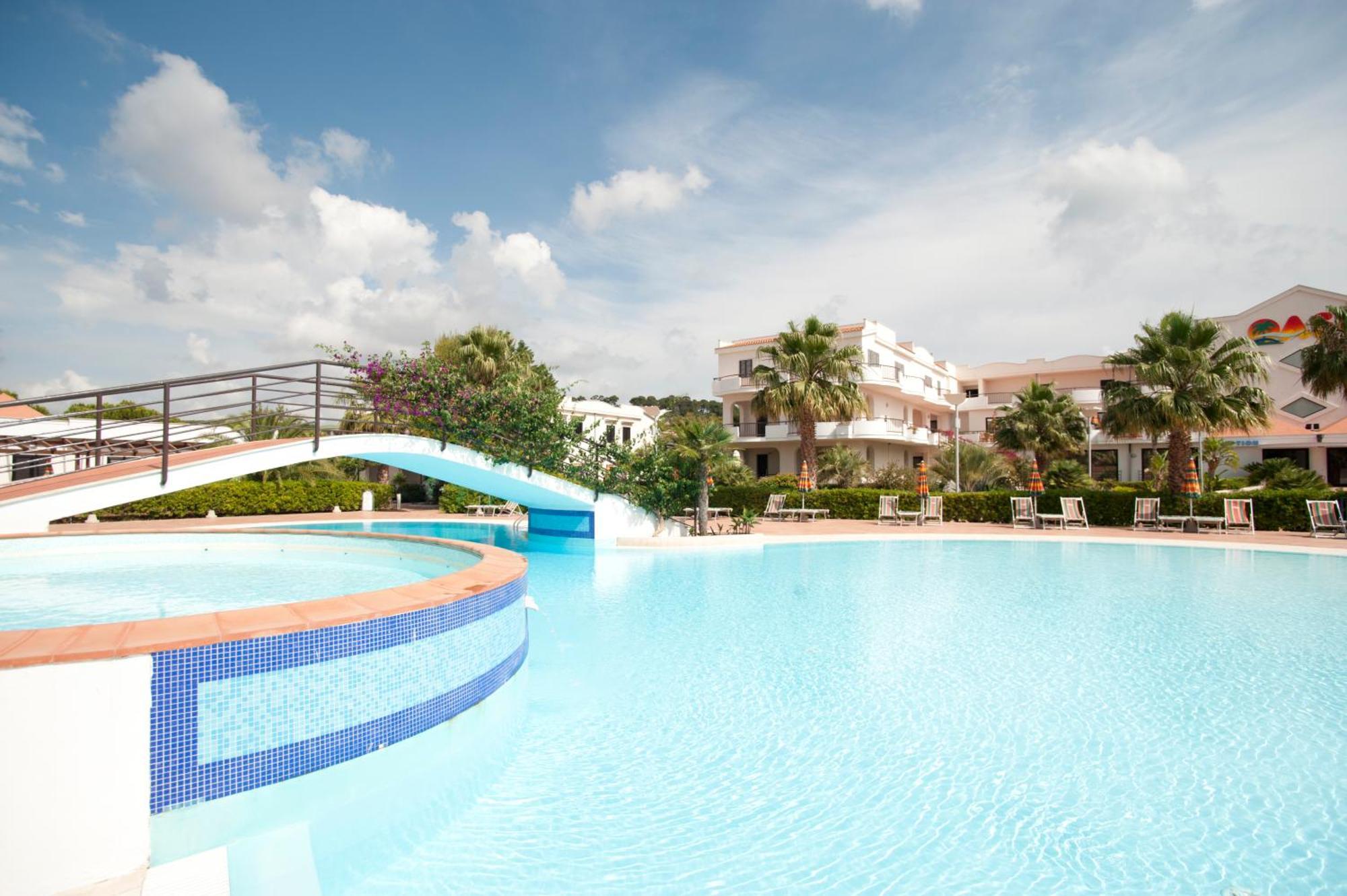 Oasiclub Hotel - Appartamenti Vieste Extérieur photo